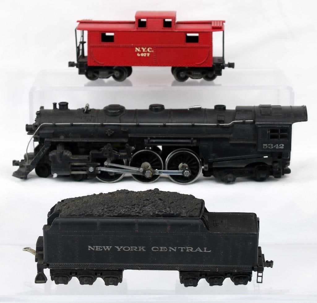 Lionel Prewar 00 Gauge #004 and #004T Loco and Tender with #0077 Caboose: Lionel Prewar 00 Gauge #004 and #004T Loco and Tender with #0077 Caboose, each in C7 overall condition.