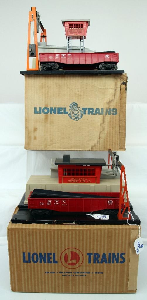 Lionel Postwar 345 Operating Culvert Unloader and 342 Operating Culvert Loader: Lionel Postwar 345 Operating Culvert Unloader and 342 Operating Culvert Loader, each in C7/C7 plus and each in its original box with liners.