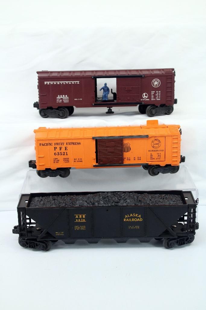 Lionel Postwar 6352 PFE Ice Car/344 PRR Operating Box Car/6636 Alaska Hopper (1 of 9)