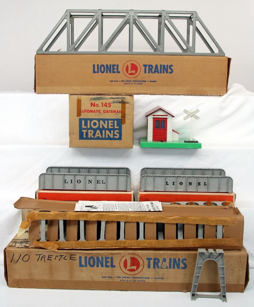 Lionel Postwar 317 Trestle Bridge-110 Trestle Set-314 Plate Girder Bridge X2 -145 Automatic Gateman (1 of 7)