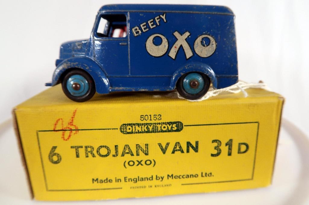 Dinky Toys 31D Trojan Van Trade Pack with 31d X4 and 31a (1 of 20)