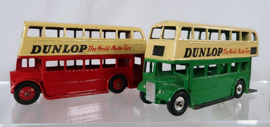 Dinky Toys 290 Double-Decker green and cream Bus and 290 red and cream Dunlop Double Decker Bus (1 of 14)