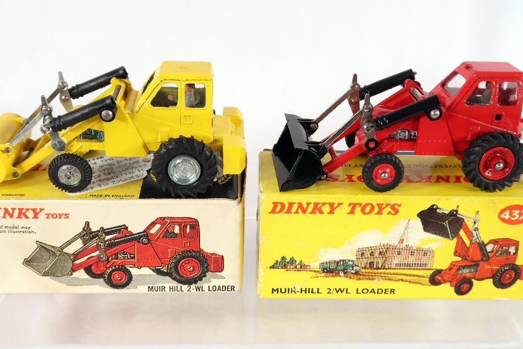 Dinky Toys 437 red Muir - Hill 2 wheel Loader and 437 yellow Muir - Hill 2 wheel Loader (1 of 15)