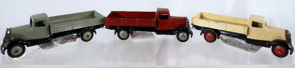 Dinky Toys 25a Wagon/25e Tipper X2 (1 of 18)