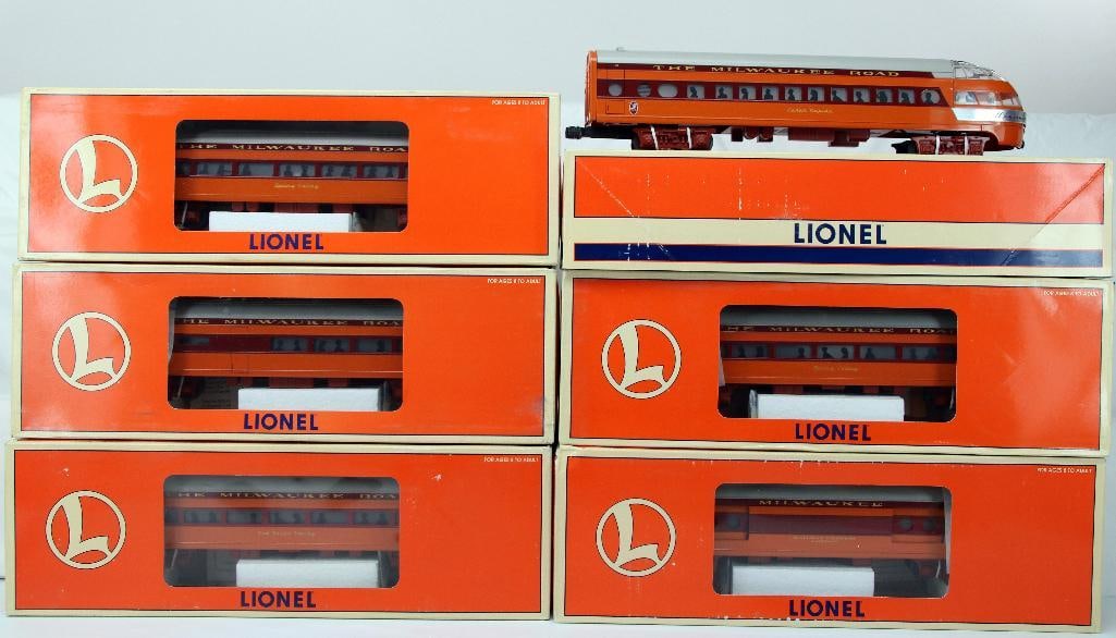 Modern Lionel O Gauge Six (6) Assorted Milwaukee Road Passenger Cars (1 of 10)