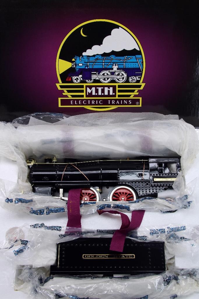MTH Tinplate Traditions Wide Gauge #4694 Black Steam Loco and Tender: MTH Tinplate Traditions Wide Gauge #4694 Black Steam Loco and Tender, in C10 and with its original box.