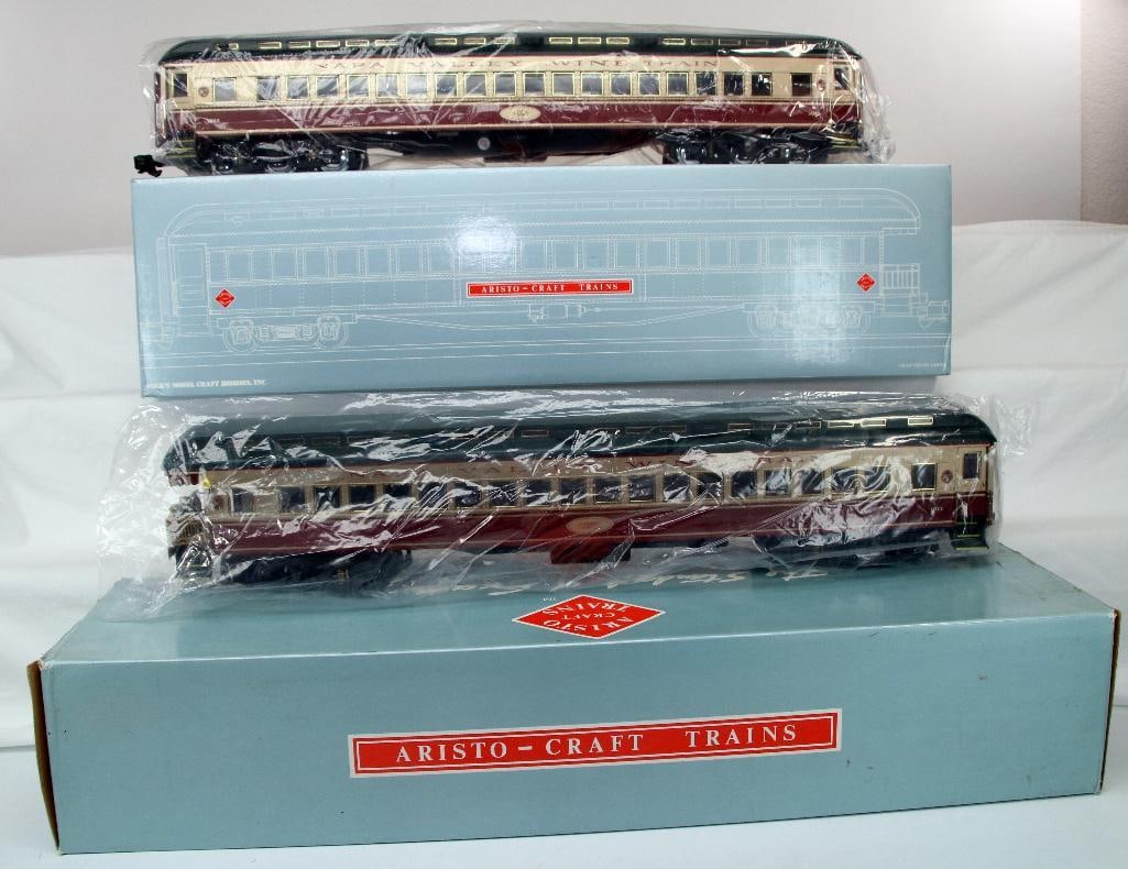 Aristocraft Trains G Scale Napa Valley Wine Train Heavyweight Coach and Heavyweight Observation Car: Aristocraft Trains G Scale Napa Valley Wine Train Heavyweight Coach and Heavyweight Observation Car, each in C9 and each in its original box.