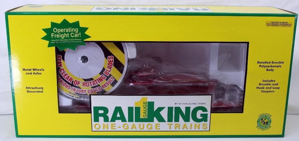 MTH Rail King G Scale Red Cross Operating Flat Car with Helicopter (1 of 4)