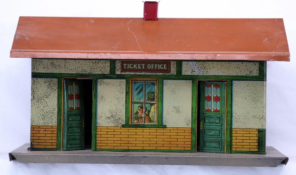 Ives Prewar 114 Station later variation (1 of 6)