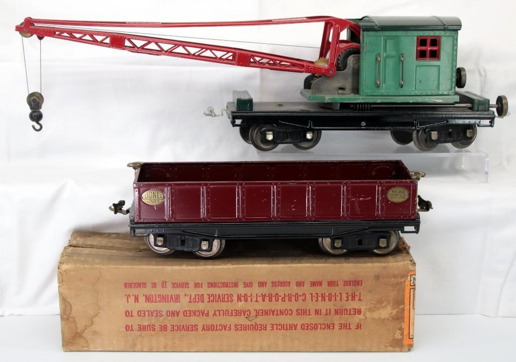 Lionel Prewar Standard Gauge 219 Crane and 212 maroon Gondola: Lionel Prewar Standard Gauge 219 Crane and 212 maroon Gondola, with the 219 two-tone green Crane in C6 and the 212 maroon Gondola in C6 with one touch up on one side of the Car. The 212 Gondola also c