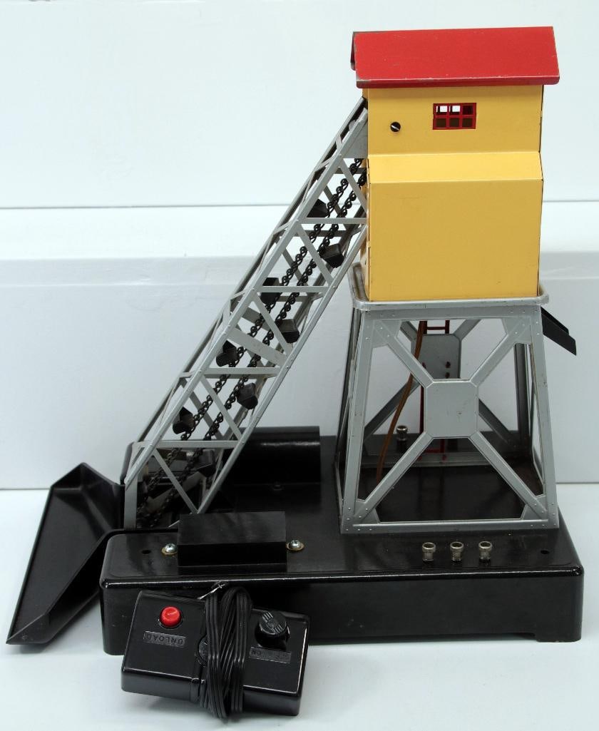 Lionel Prewar #97 Coal Elevator (1 of 7)