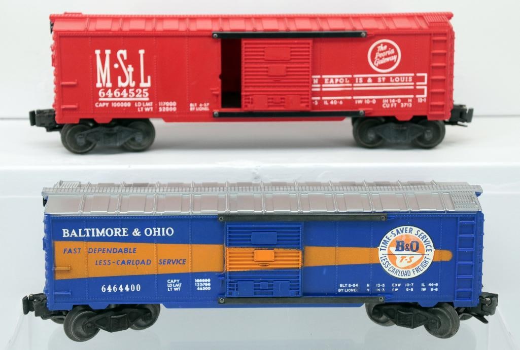 Lionel Postwar O Gauge 6464 - 400 B&O Box Car and 6464 - 525 Minneapolis and St. Louis Box Car (1 of 6)