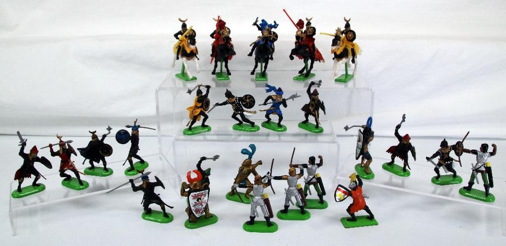 Military Figures: Twenty (20) mid-evil foot soldiers and 4 mounted fighters 2 1/2 inch to 3 inches high and plastic, in C5/C6 overall condition.