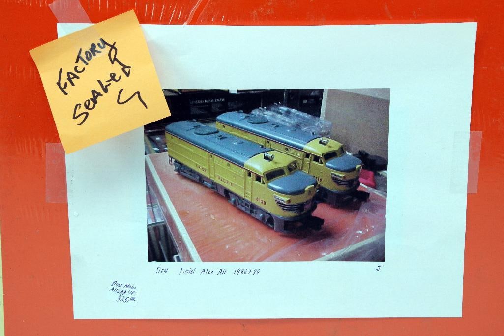  Lionel Modern O Gauge Union Pacific FA - 2 Alco AA Diesel Engines #1 - 18119 Boxed (1 of 4)