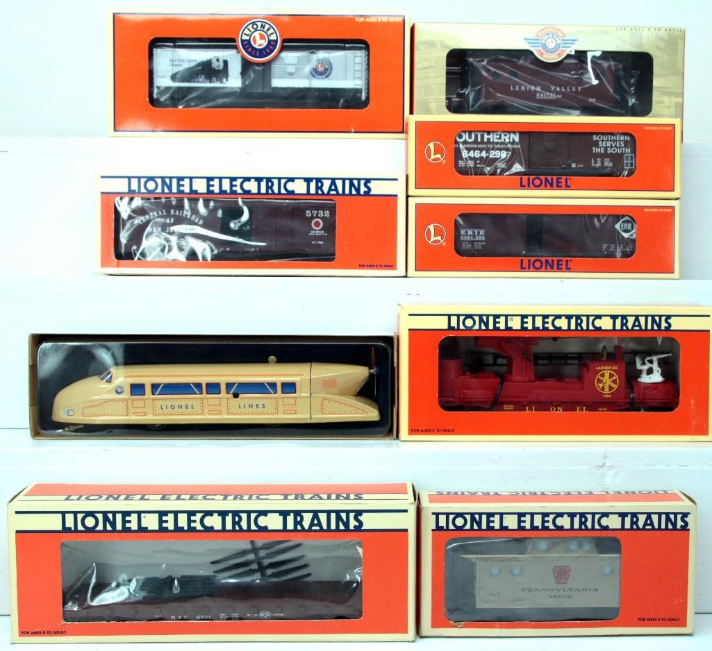 Lionel Modern O Gauge Nine (9) Assorted Freight Cars Boxed (1 of 4)