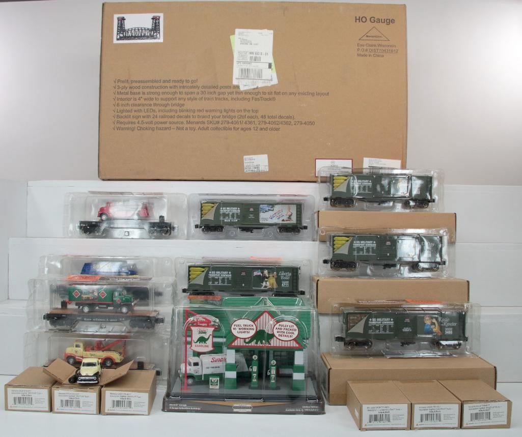 Menards Modern O Gauge Assorted Cars/ Trucks/Bridge  (1 of 9)