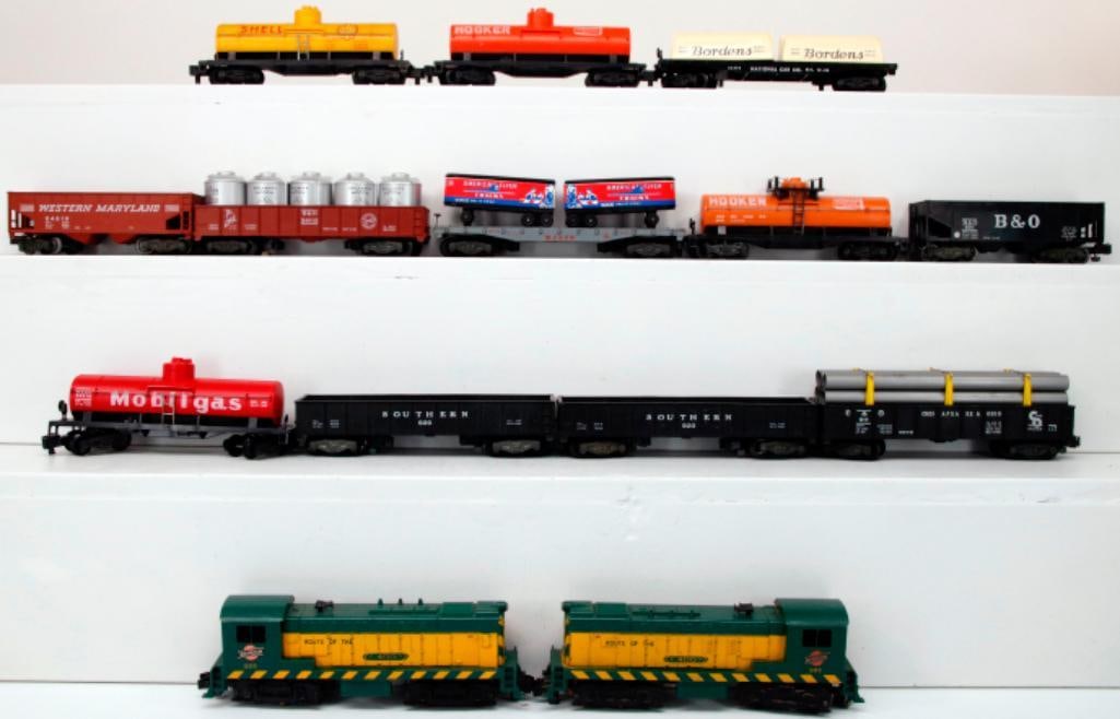 American Flyer Postwar S Gauge 355 Northwestern Switcher/355 Northwestern Switcher/12 Freight Cars (1 of 8)