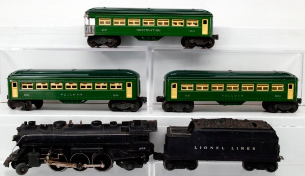 Lionel Postwar O Gauge 1666 Loco and 2466 WX Tender with 2440/2440/2441 two-tone Green Passenger Car (1 of 9)