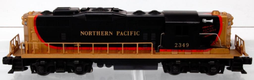Lionel Postwar O Gauge 2349 Northern Pacific Switcher (1 of 10)