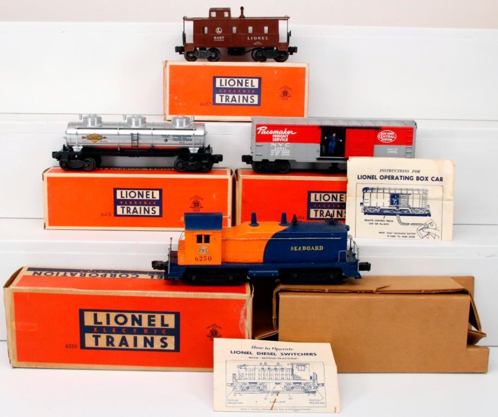 Lionel Postwar O Gauge 6250 Seaboard Switcher/6415 Tank Car/6457 Caboose/3494 Operating Box Car (1 of 20)