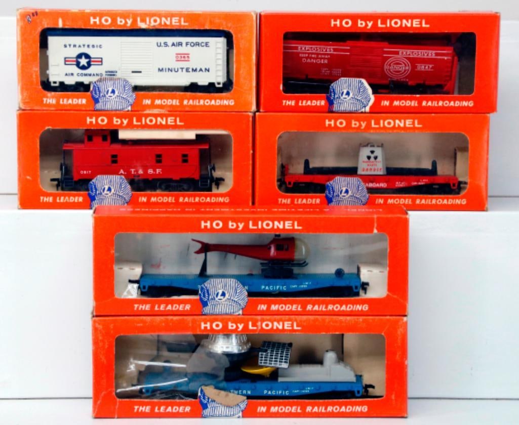 Lionel Postwar HO Gauge Minuteman Missile Launching Car/Radioactive Waste Car/Explosives Box Car (1 of 6)