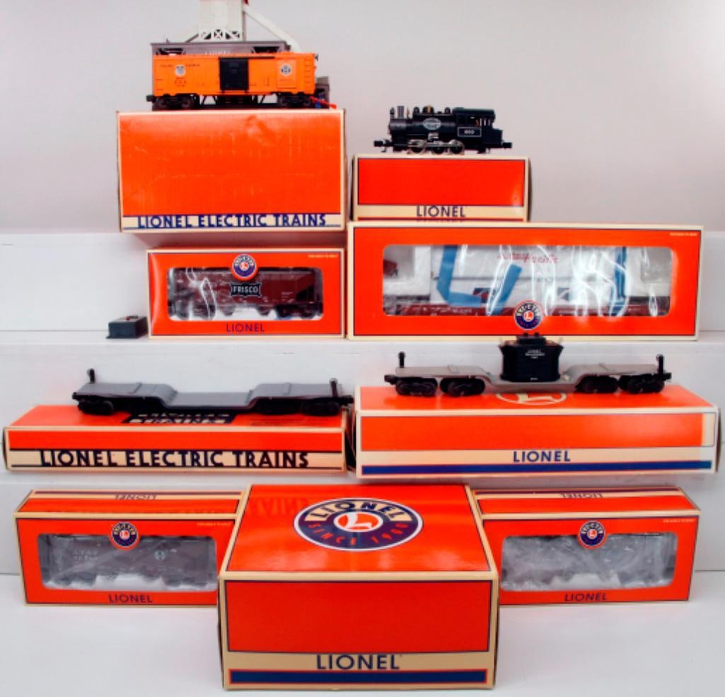 Lionel Modern O Gauge Operating Icing Station and PFE Ice Car/4 Assorted Freight Cars/ATSF Hopper (1 of 18)