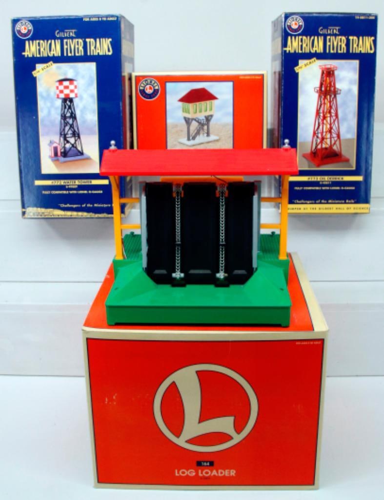 Lionel Modern O Gauge 164 Log Loader and Water Tower/American Flyer Lionel S Gauge 772 Water Tower (1 of 7)