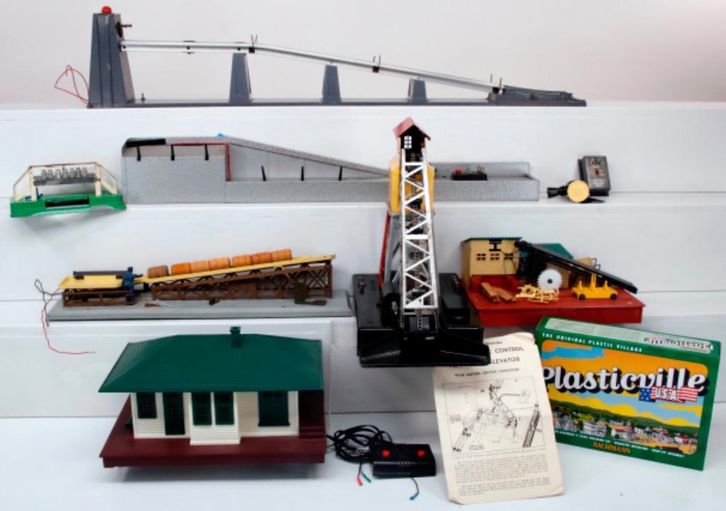 Lionel Postwar O Gauge 362 Barrel Loader/97 Remote-Control Coal Elevator/Milk Platform (1 of 6)