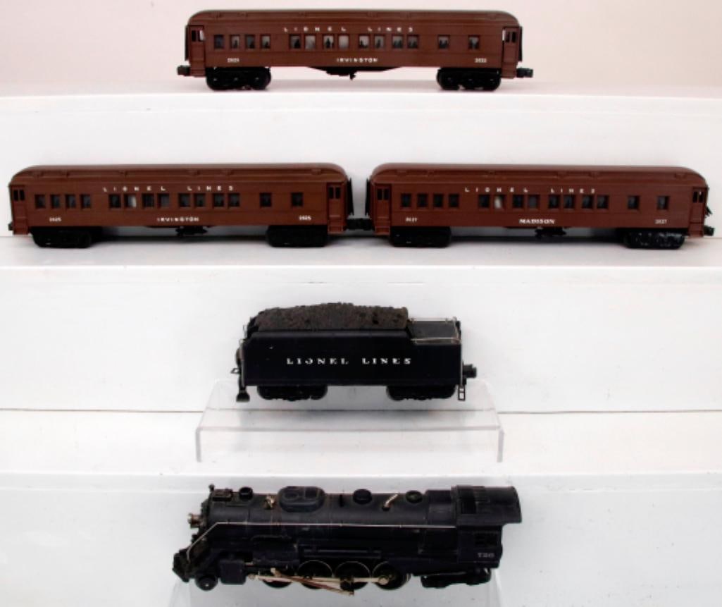 Lionel Postwar O Gauge 726 Loco and 2426W with 2625/2625/2627 Silhouetted Madison Cars (1 of 10)