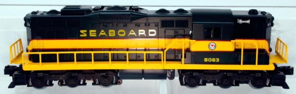 Lionel Modern O Gauge Seaboard Coastline SD - 9 Diesel Switcher #6-8063/Seven Assorted Freight Cars (1 of 15)