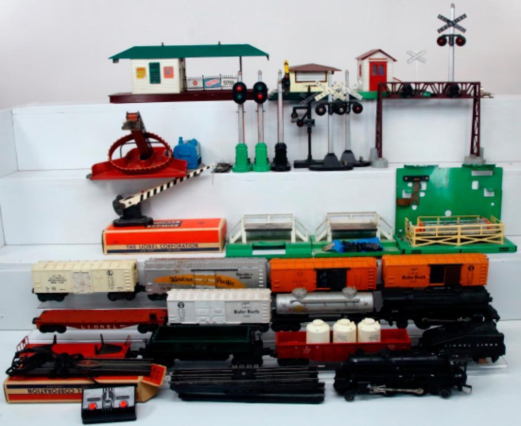 Lionel Postwar O Gauge 246 Loco X2 and Tender/Multiple Platforms/397 Coal Loader/Stations and Signal (1 of 16)