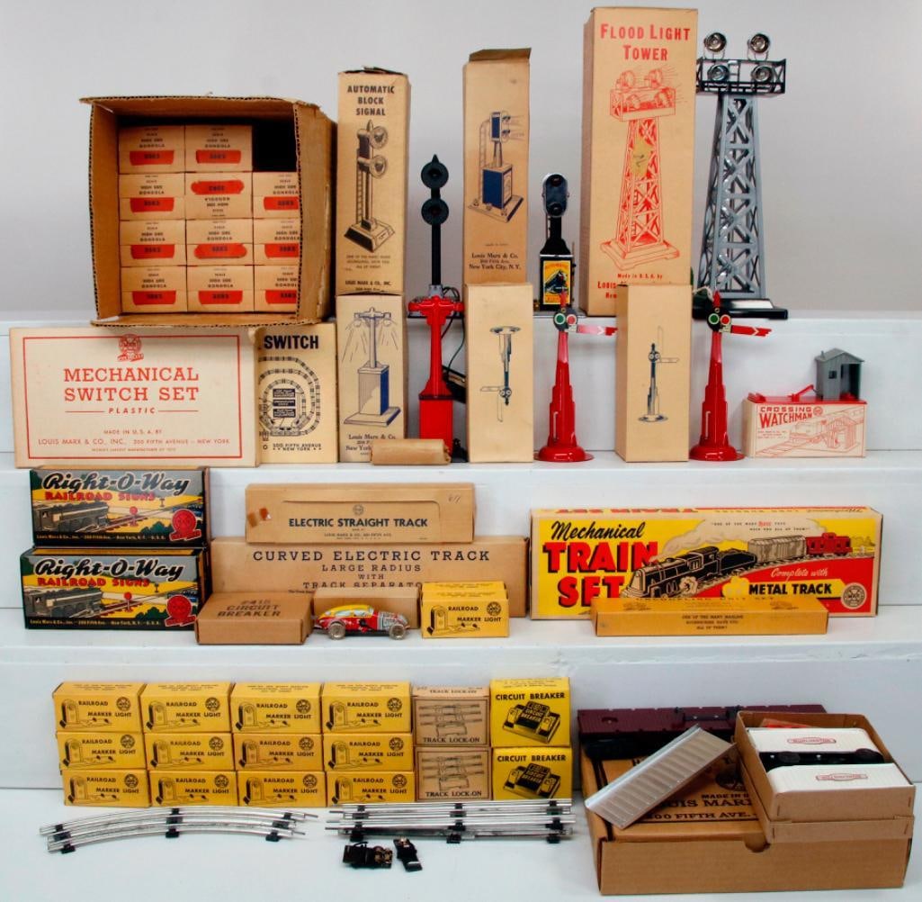 Marx Toy Trains O Gauge Mechanical Train Set with Metal Track & Assorted Accessories & Switch Set (1 of 16)