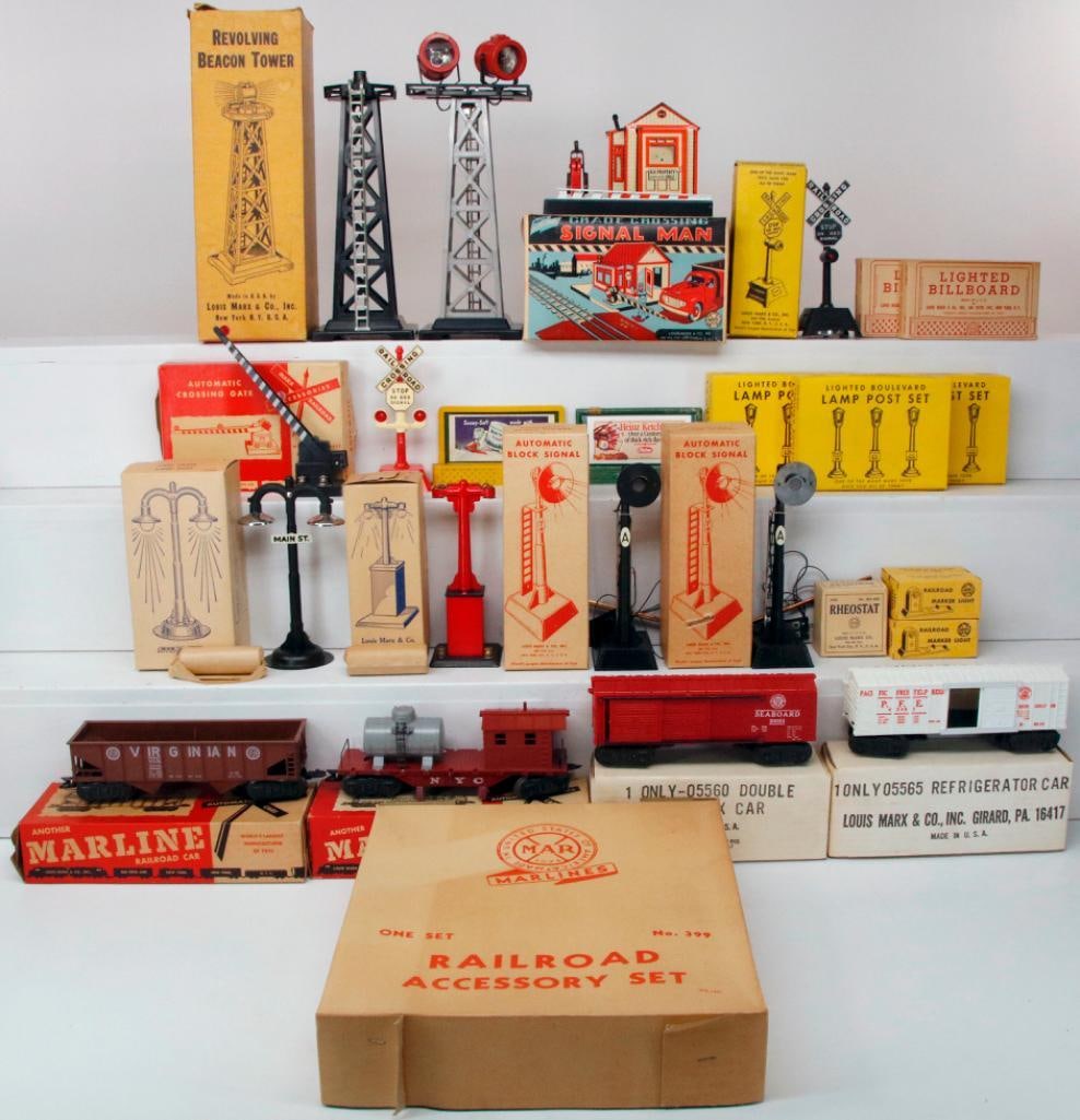 Marx Toy Trains O Gauge Four (4) Assorted Freight Cars and Multiple Accessories Boxed (1 of 14)