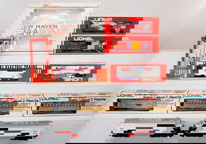 Lionel Modern O Gauge New Haven F-3 A-A Powered & Dummy Diesel Units and Eight Assorted Freight Cars (1 of 15)