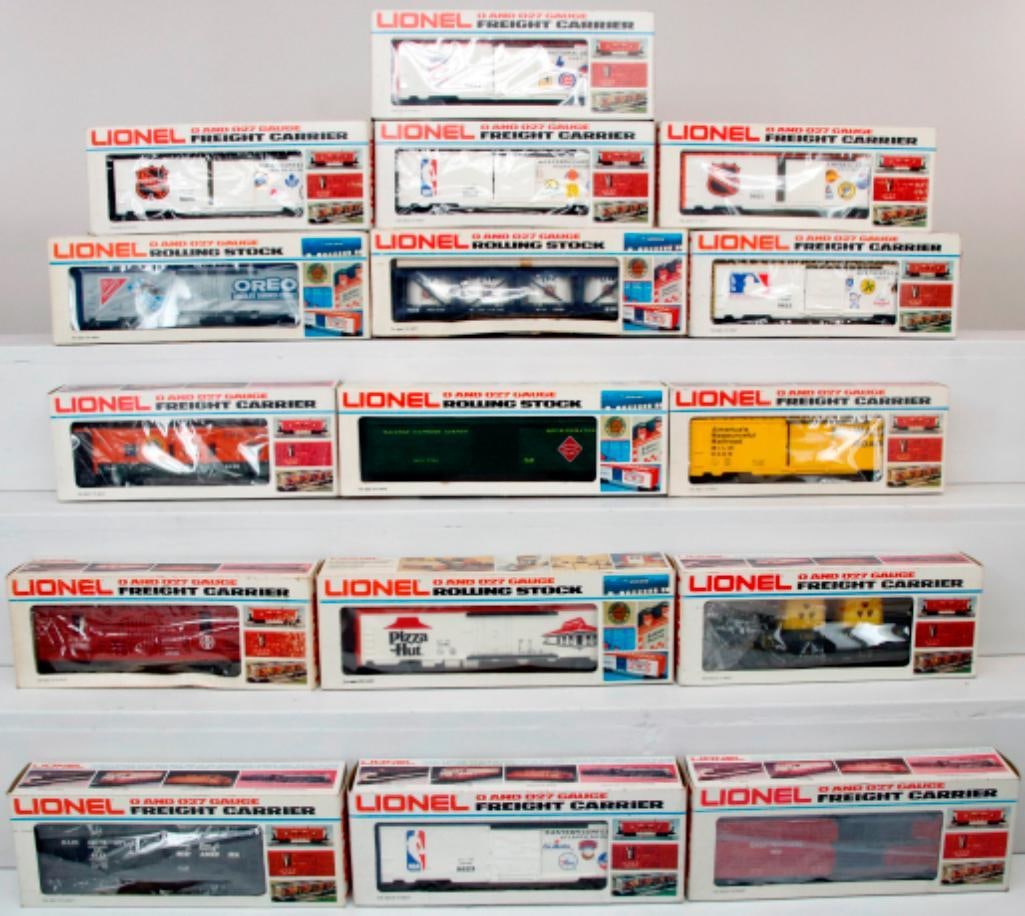Lionel Modern O Gauge Sixteen (16) Assorted Freight Cars Boxed (1 of 8)