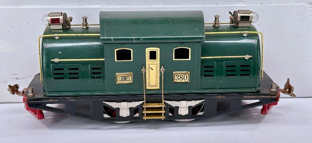 Lionel Prewar Standard Gauge dark green 380 Electric Loco: Lionel Prewar Standard Gauge dark green 380 Electric Loco, in C6 plus.