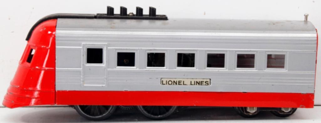 Lionel Prewar O Gauge 1700E red Streamliner Loco (1 of 8)