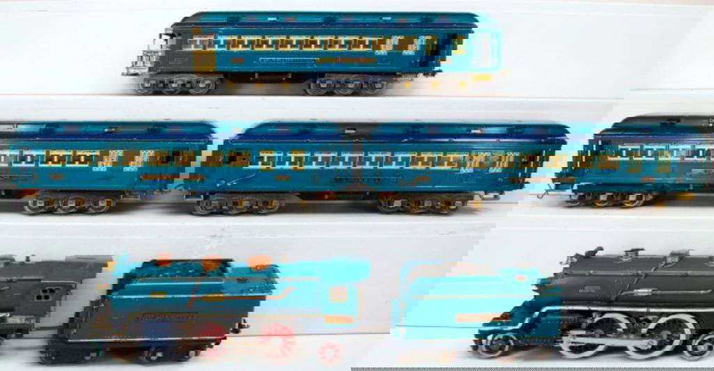 Lionel Prewar Standard Gauge 390e Blue Comet Set With Three (3) Blue