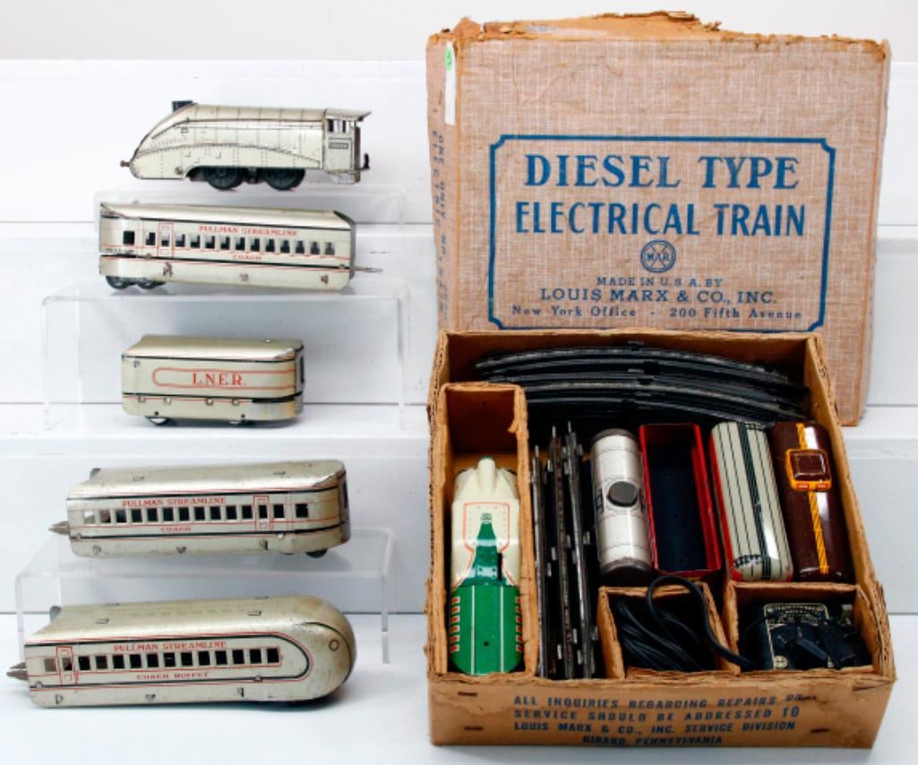Marx Prewar O Gauge British Silver Streamliner Set and M10005 Monon Freight Set (1 of 17)