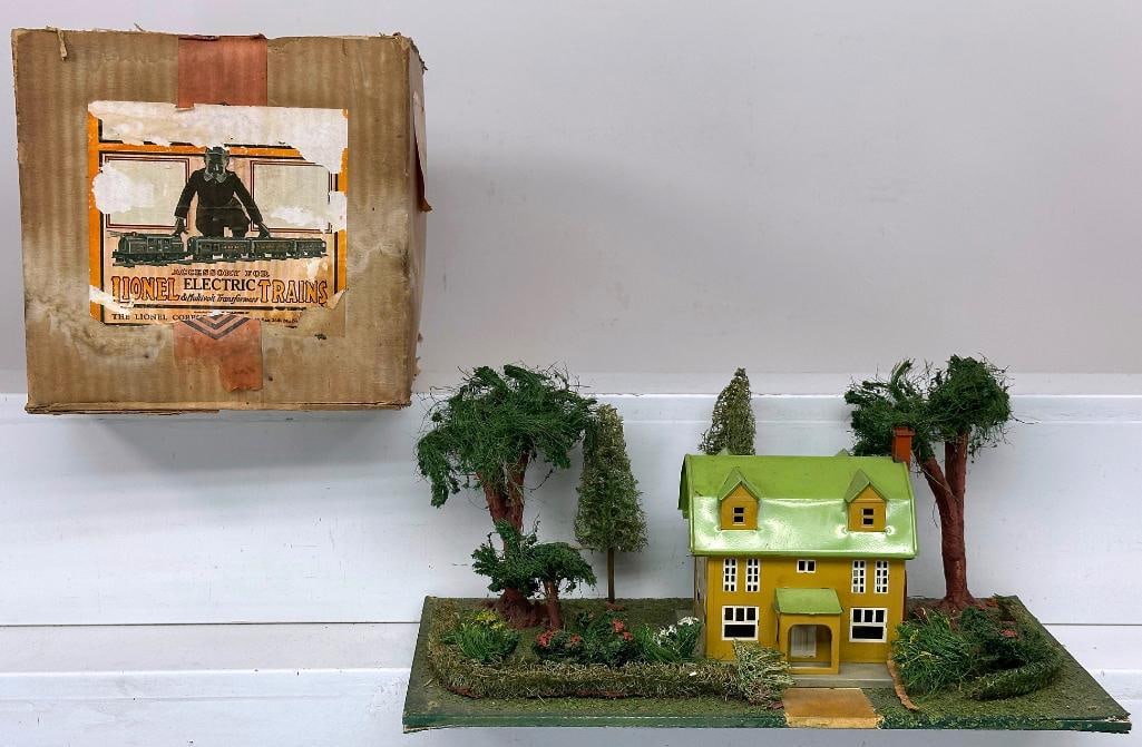 Lionel Prewar 912 Illuminated Suburban Home Boxed (1 of 10)