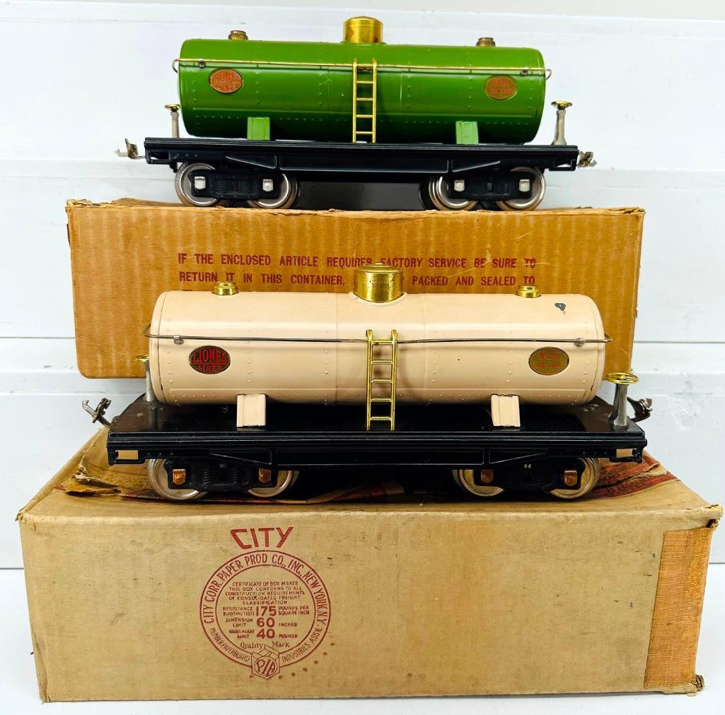 Lionel Prewar Standard Gauge 215 cream Tank Car and 215 green Tank Car (1 of 13)