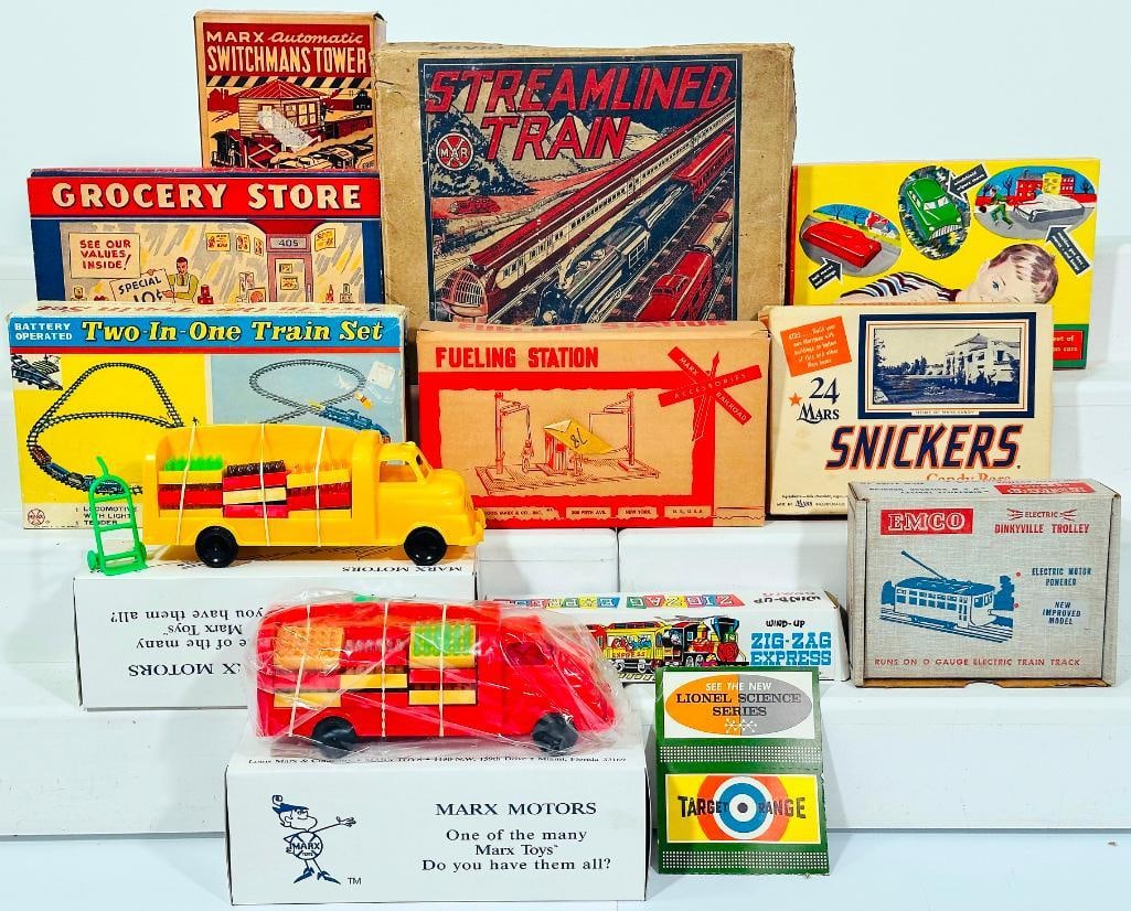Marx Postwar O Gauge Automatic Switchman's Tower/plastic trucks X2/other smalls/Union Pacific Set (1 of 20)