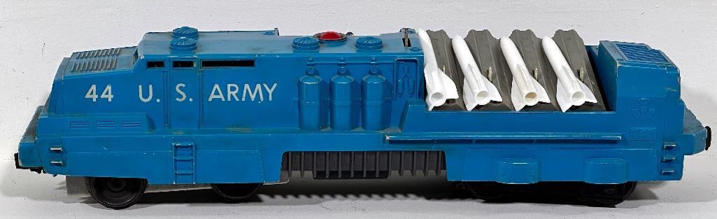 Lionel Postwar O Gauge 44 U.S. Army Motorized Unit (1 of 6)