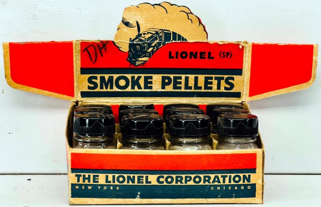Lionel Postwar O Gauge SP - 12 Containers of Lionel SP Smoke Pellets Boxed (1 of 6)