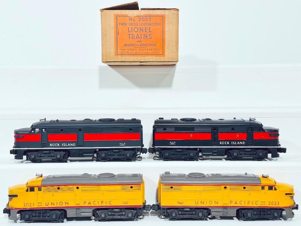 Lionel Postwar O Gauge 2031 Rock Island A–A and 2023 yellow and gray Union Pacific A–A Alco (1 of 13)