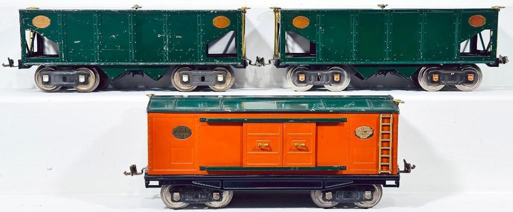 Lionel Prewar Standard Gauge 216 dark green Hopper - 216 dark green Hopper - 214 Box Car: Lionel Prewar Standard Gauge 216 dark green Hopper - 216 dark green Hopper - 214 Box Car, with the 214 in C6 plus, a 216 dark green Hopper in C7 and the other 216 dark green Hopper in C6.
