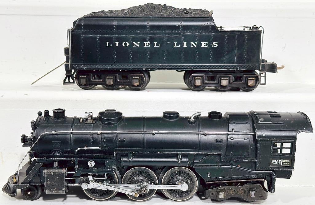 Lionel Prewar O Gauge 226E Black Locomotive and 2226WX Black Tender: Lionel Prewar O Gauge 226E Black Locomotive and 2226WX Black Tender, in C7 overall condition.