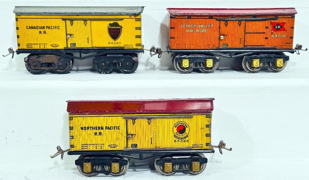 Ives Prewar O Gauge 64387 Canadian Pacific six-inch Box Car-64158 Lehigh Valley RR six-inch Box Car (1 of 6)