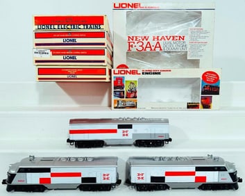 Lionel Modern O Gauge New Haven F-3 A-A Dual Motor Diesel Engine and Dummy Unit and New Haven B Unit