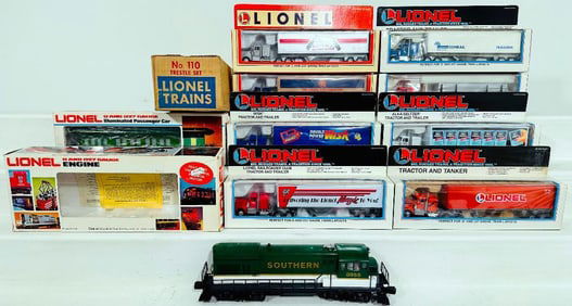 Lionel Modern O Gauge Tractor and Trailer Set Boxed X10 and Lionel Postwar O Gauge 110 Trestle Set